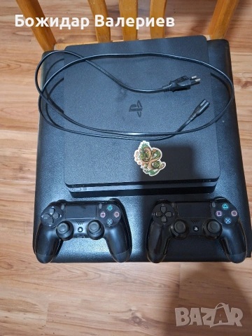PlayStation 4 slim