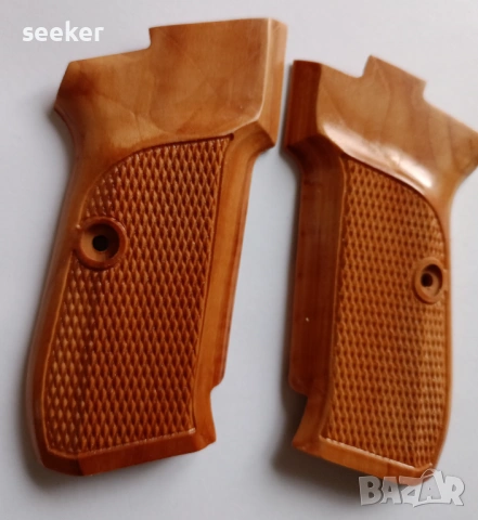 Дървени чирени за CZ 82/83, снимка 2 - Оборудване и аксесоари за оръжия - 51425275