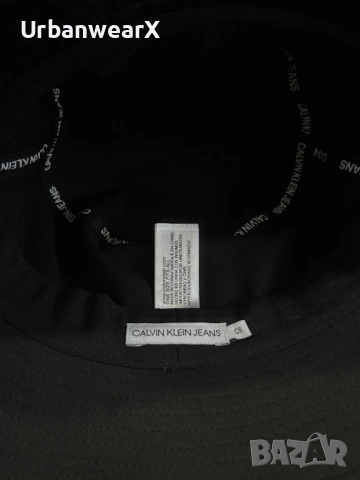 Шапка Calvin Klein Jeans, снимка 2 - Шапки - 54895959