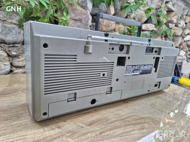 Радиокасетофон Sharp GF7300H , снимка 6 - Радиокасетофони, транзистори - 55190238
