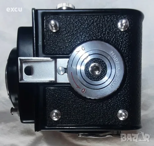 Средноформатен фотоапарат Yashica MAT LM, снимка 6 - Фотоапарати - 55523925