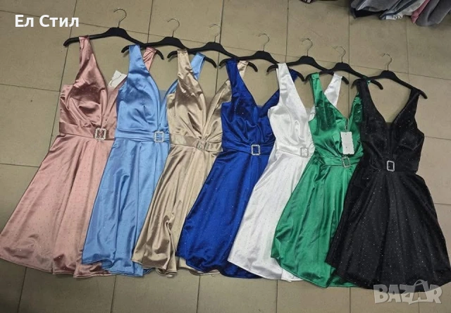 ⚜️Дамска сатенена рокля с камъни.36 евро.Универсален размер., снимка 2 - Рокли - 53966964