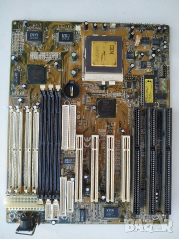 Ретро платка Soкet7 с процесор IBM Cyrix 6X86 PR 266