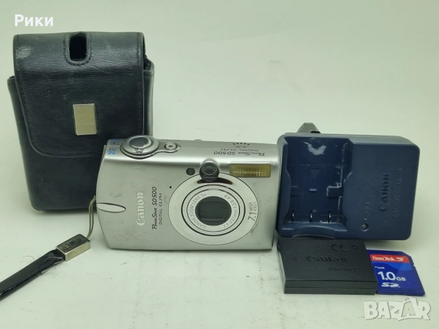 Canon PowerShot SD500 / Digital IXUS 700 7.1MP Digital Camera