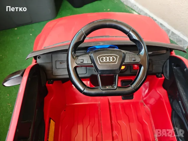 Акумулаторна кола Audi RS6 с 4 допълнителни акумулатора, снимка 3 - Електрически играчки - 55603238