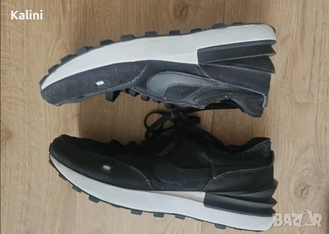 Маратонки Nike Waffle One , снимка 3 - Маратонки - 54352467