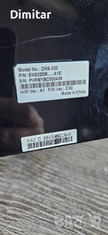 NAS D-Link DNS-320, снимка 3 - Външни хард дискове - 54301431