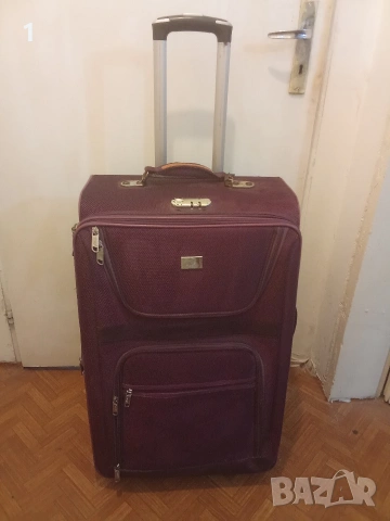 Голям куфар с колелца, снимка 6 - Куфари - 54573088