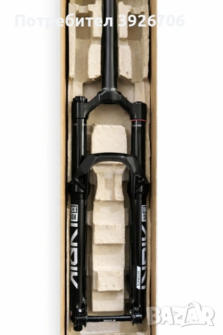 Спешно! Чисто Нова! RockShox Lyrik Ultimate RC2 Fork 27.5" 150mm Boost - High Gloss Black