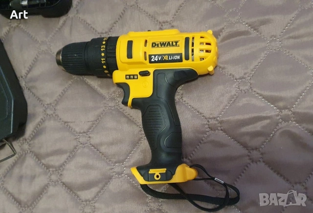 Ударна бормашина/винтоверт Dewalt 24V/5ah, снимка 5 - Винтоверти - 37746179
