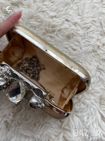 Дамска чанта, снимка 4 - Чанти - 54089645