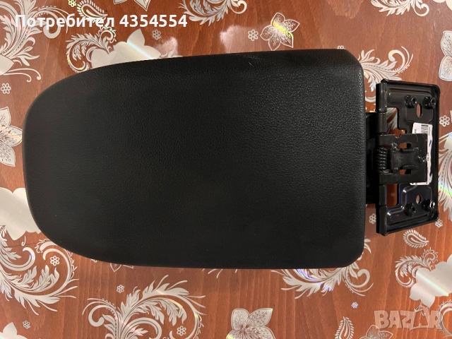 Оригинален подлакътник (капак) за Ford Focus MK2 Facelift (2008)