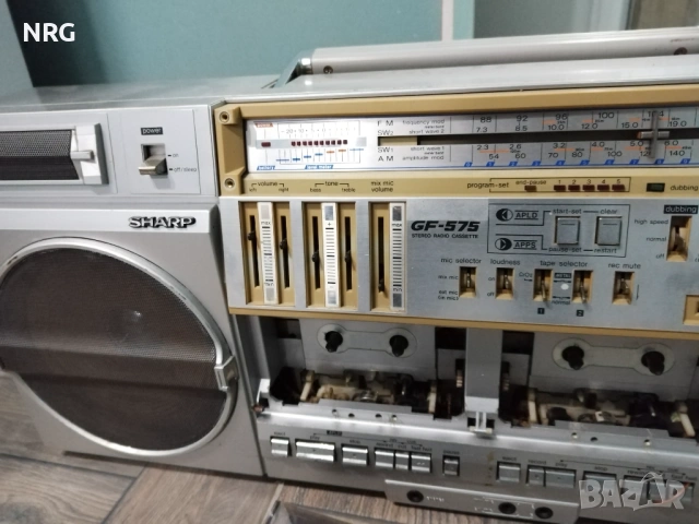 Sharp GF-575 На части, снимка 2 - Радиокасетофони, транзистори - 54370589