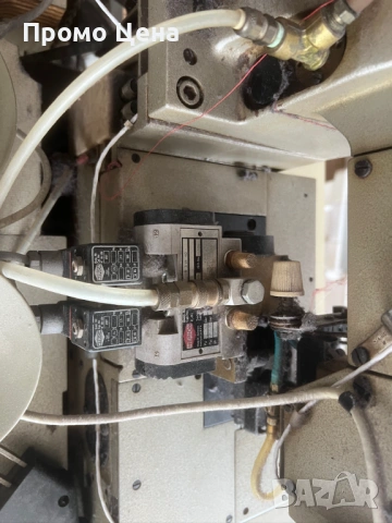 Union Special HF 600 Професионалнa Покривна шевна машина за шивашки цех, снимка 5 - Други машини и части - 54702828