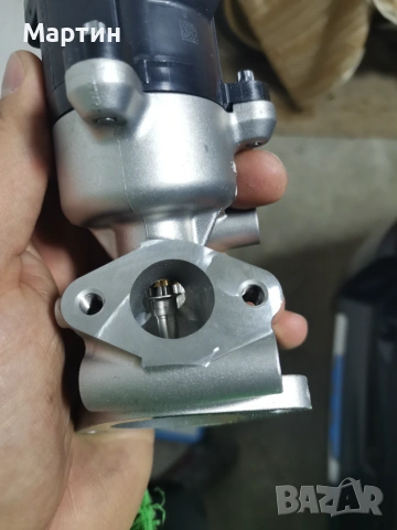Нова EGR клапа Valeo Citroen C6 Peugeot, снимка 3 - Части - 55124046
