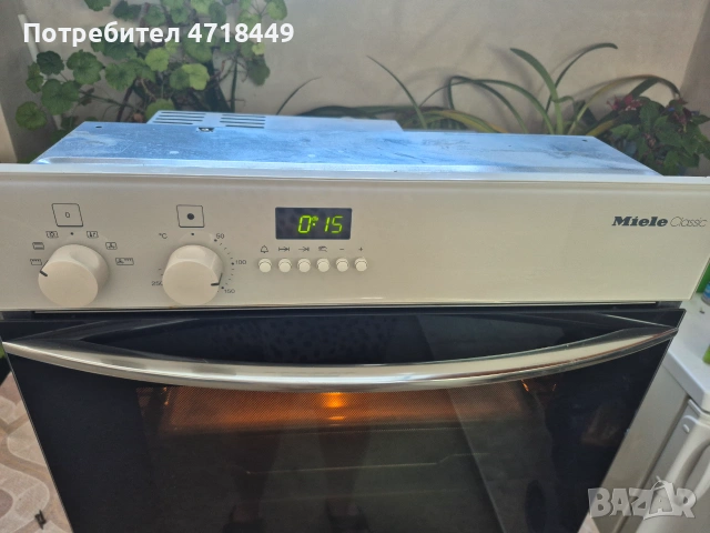 Печка за вграждане Miele, снимка 2 - Печки, фурни - 55102758