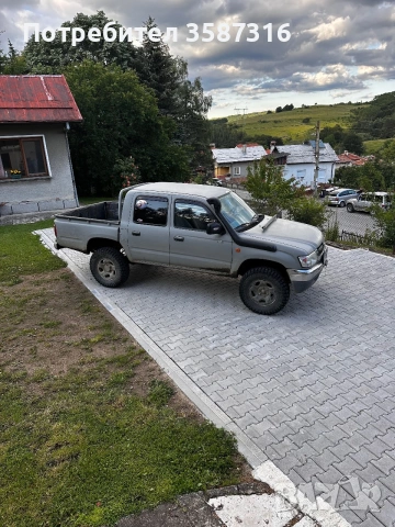 Toyota Hilux D-4D, снимка 10 - Автомобили и джипове - 55178668
