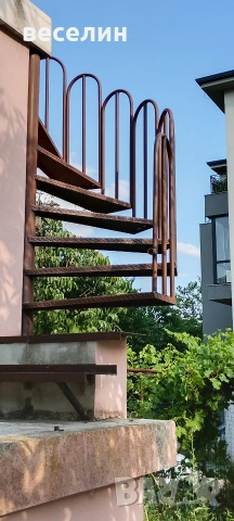 Метална вита стълба