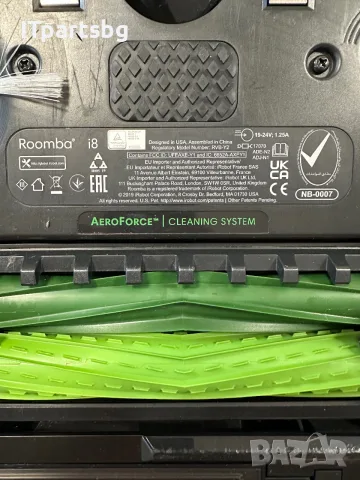 Робот прахосмукачка iRobot Roomba i8 – Отлично състояние, снимка 8 - Прахосмукачки - 55510729
