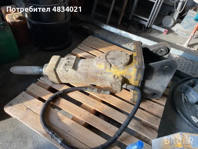 Хидравличен чук Атлас Копко SB302, снимка 2 - Индустриална техника - 55640654