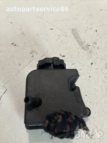 Резервоар хидравлична течност серво за Mercedes CLK W209 320 бензин (2005) A0004600183, снимка 2 - Части - 54148390