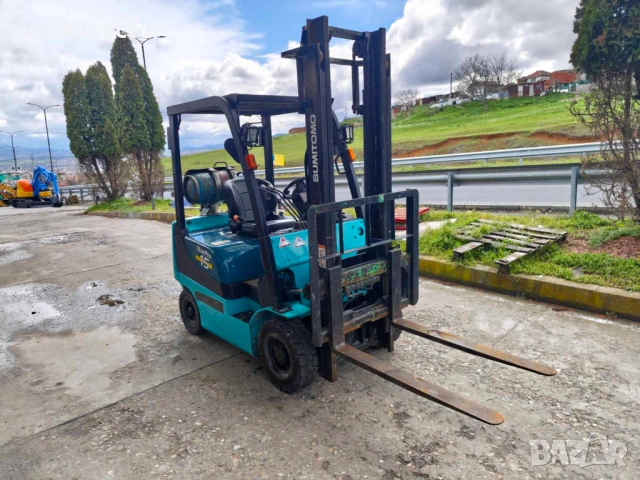 Мотокар Yale Газ/бензин, снимка 3 - Индустриална техника - 54085721