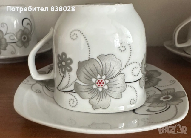 Чаши за кафе, снимка 2 - Сервизи - 54304785