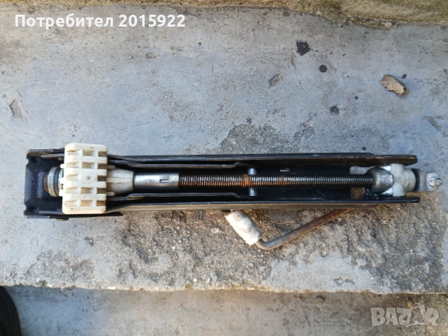 Оригинален крик за BMW-E-39.E60.61., снимка 3 - Аксесоари и консумативи - 54323169