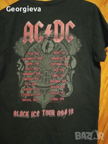 ​Оригинална тениска AC/DC – Black Ice Tour 09/10 (Концерт София) – Размер M, снимка 8 - Тениски - 54858327