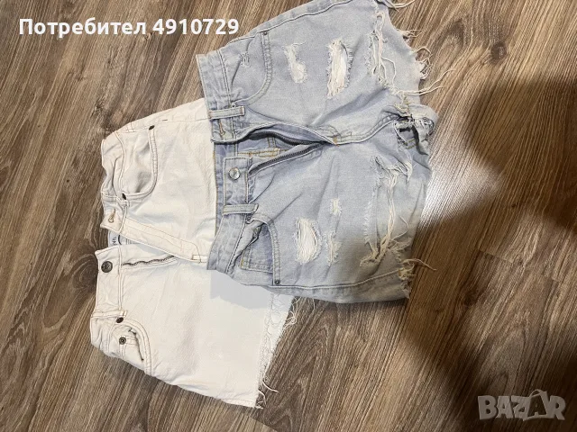 Къси дънкови гащи