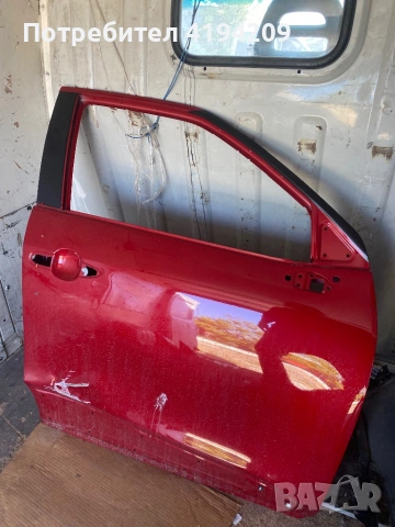 Toyota Yaris cross дясна врата 50 евро , снимка 3 - Части - 54439981