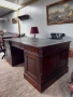 Chesterfield/Честърфилд Класическо бюро от масив и естествена кожа., снимка 4