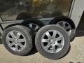 Продавам комплект 4 бр. оригинални джанти Mercedes-Benz с зимни гуми Michelin 235/65/17, снимка 1