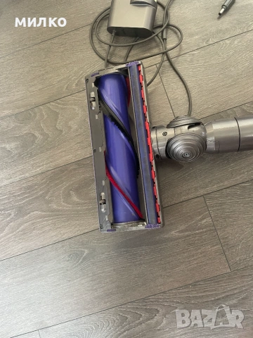 Акумулаторна прахосмукачка DYSON V-8, снимка 7 - Прахосмукачки - 55035091