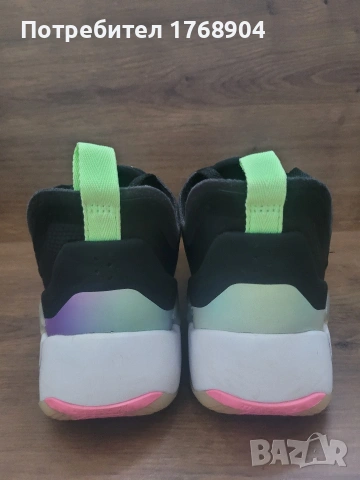 Дамски маратонки Nike Air Jordan-37,5номер, снимка 4 - Маратонки - 54759798
