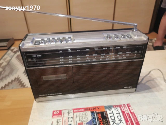 PHILIPS TYPE 22RR522/19R-ВНОС SWISS 0606262047L4, снимка 4 - Радиокасетофони, транзистори - 54803722