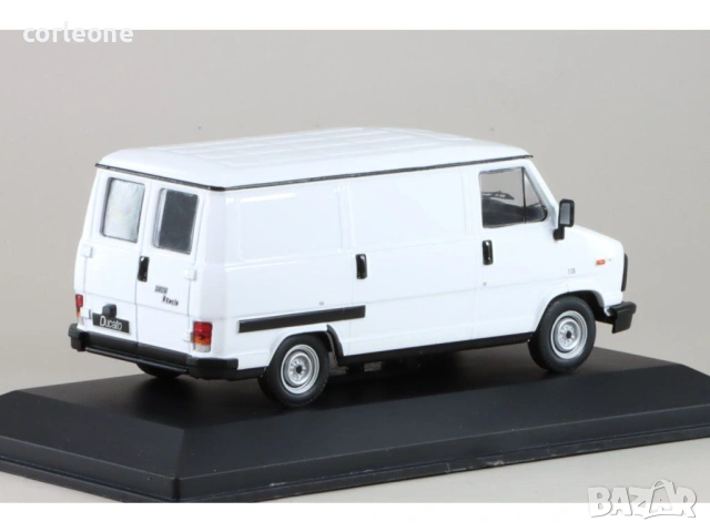 Fiat Ducato фургон 1982 - мащаб 1:43 на IXO Models моделът е нов в PVC дисплей-кейс, снимка 2 - Колекции - 54953142