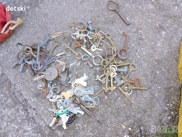 Стари ключове,ключ за стара брав,разни клчовеа, снимка 4 - Антикварни и старинни предмети - 54194681