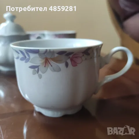 Порцеланов сервиз за чай, снимка 6 - Сервизи - 55438885