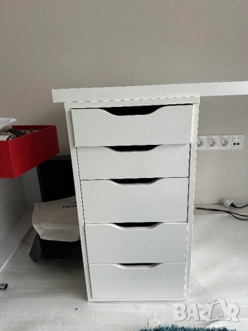 Бюро от Икеа за компютър, снимка 2 - Бюра - 54193737