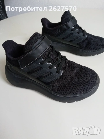 Детски маратонки Адидас., снимка 4 - Детски маратонки - 54164205