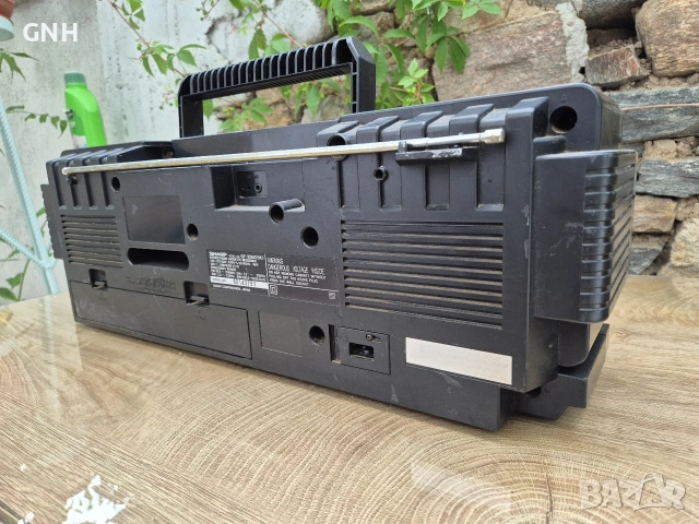 Радиокасетофон Sharp GF-329Z(BK), снимка 7 - Радиокасетофони, транзистори - 55191059