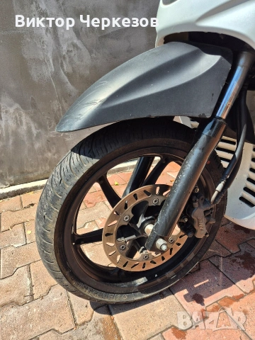 Honda sh 300, снимка 3 - Мотоциклети и мототехника - 54780516