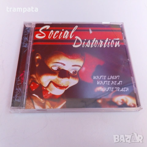 НАЙ ДОБРАТА ОФЕРТА Оригинални Компакт дискове CD Deathrock ,Рок, пънк