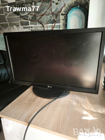 Монитор LG 23" Full HD IPS, снимка 4 - Монитори - 55183327