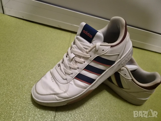 Adidas-original-нов модел-номер45, снимка 4 - Маратонки - 54658409