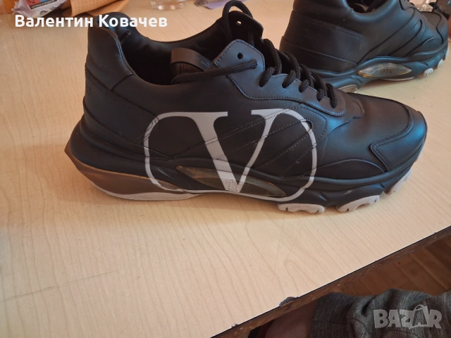 Продавам оригинални маратонки на Valentino Garavani, снимка 4 - Маратонки - 54854066