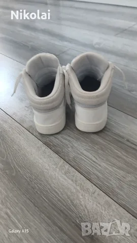 Детски маратонки Adidas , снимка 2 - Детски маратонки - 55453925
