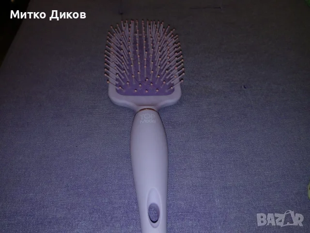 Четка за коса маркова , снимка 4 - Аксесоари за коса - 55570553