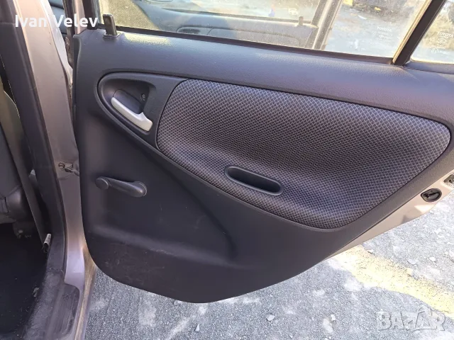 Тойота Ярис / Toyota Yaris 1.4 D4D 75 к.с. 2003 г. – НА ЧАСТИ, снимка 16 - Автомобили и джипове - 55653575